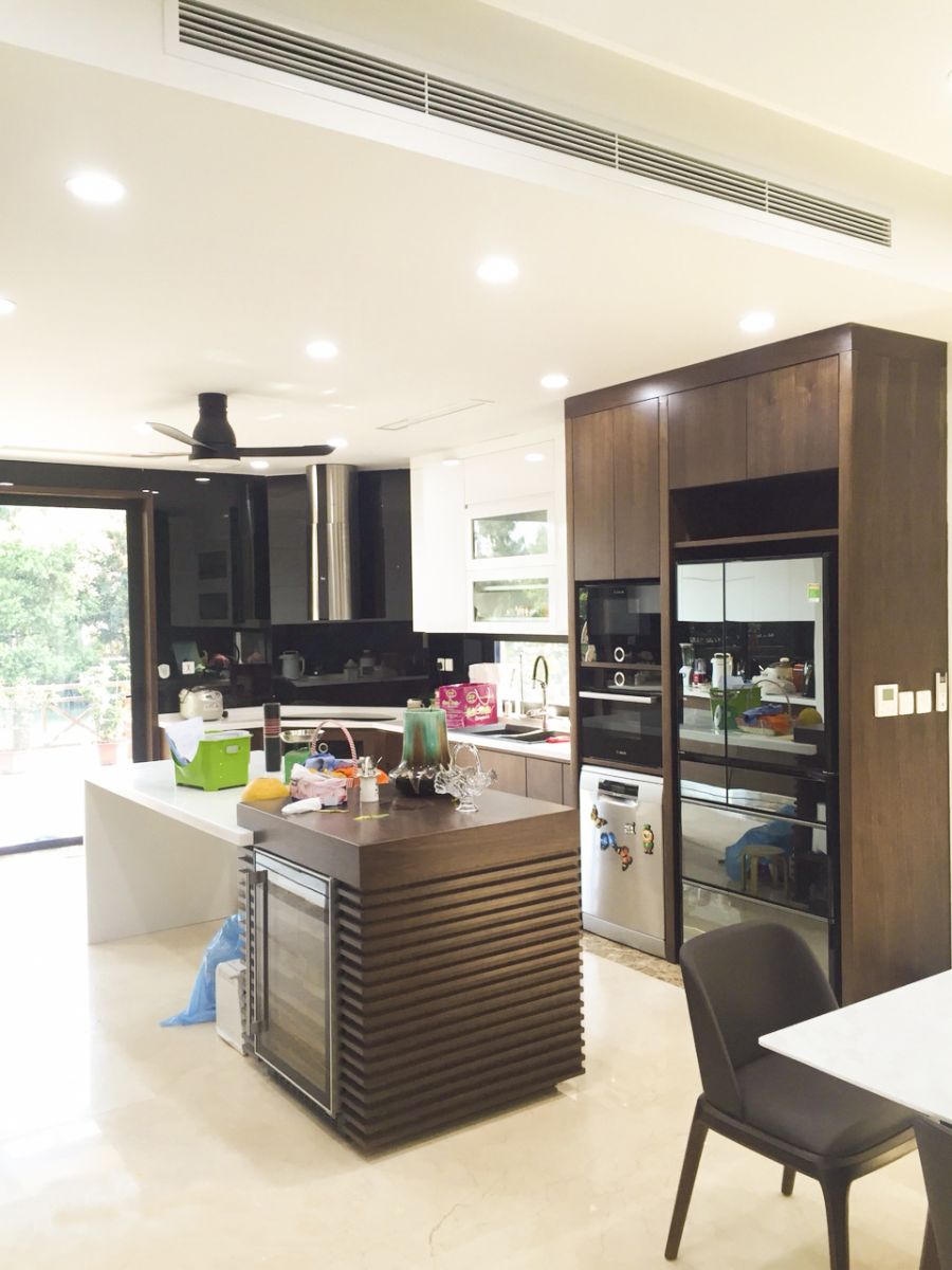 tủ bếp gỗ óc chó